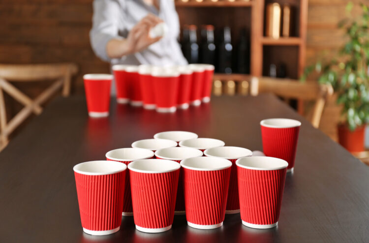 История появления игры бирпонг (beer pong)