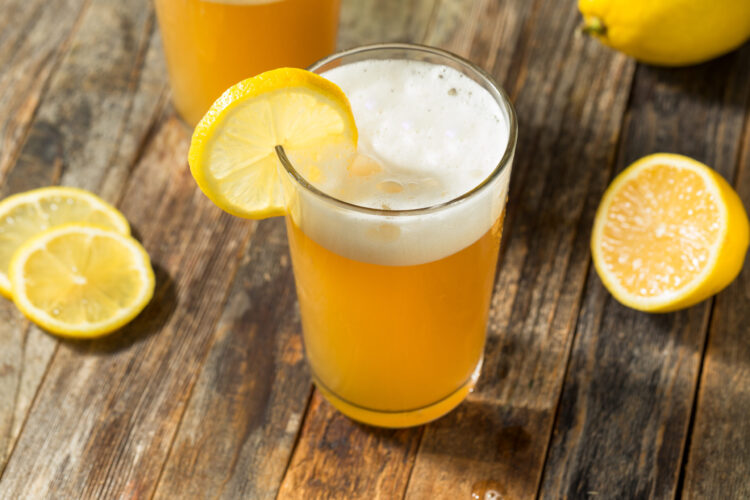 Какое пиво пьют с лаймом или лимоном?